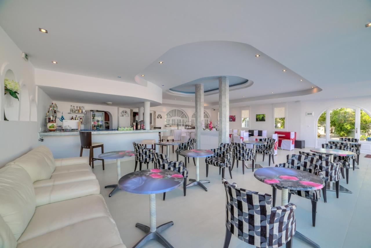 Pantheon Hotel Agios Georgios  Екстериор снимка