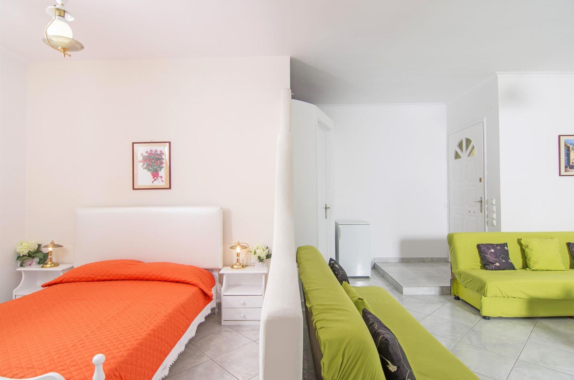 Pantheon Hotel Agios Georgios  Екстериор снимка
