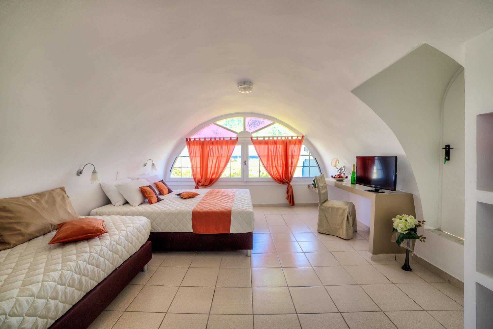 Pantheon Hotel Agios Georgios  Екстериор снимка