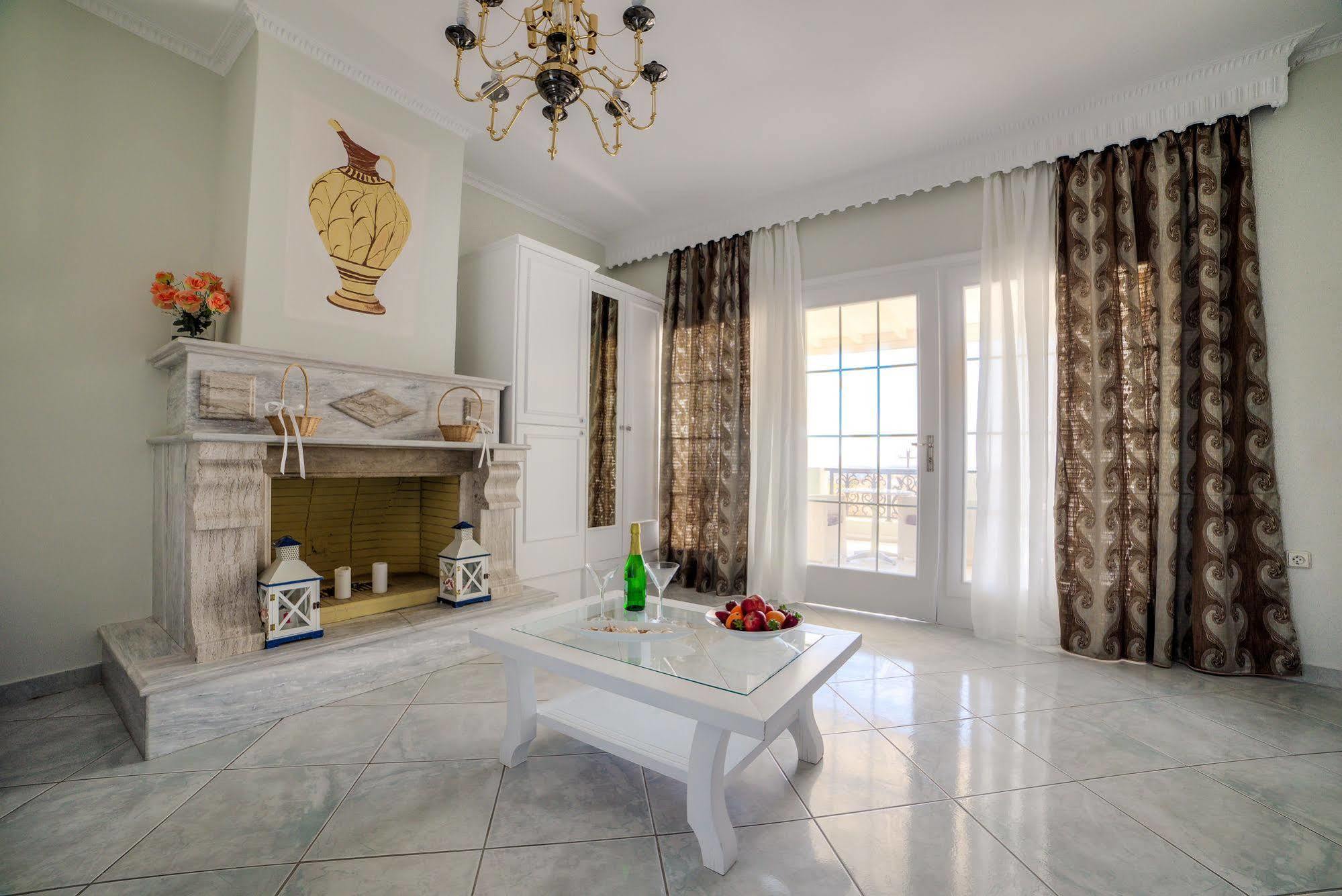 Pantheon Hotel Agios Georgios  Екстериор снимка